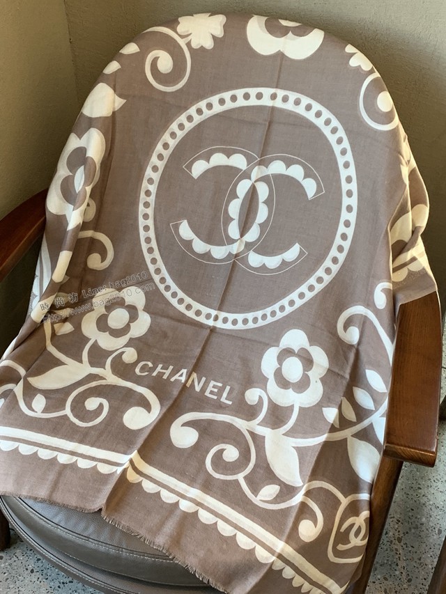 chanel頂級羊絨女士圍巾 香奈兒2021新款銀線圓雙C幾何印花長巾  mmj1573